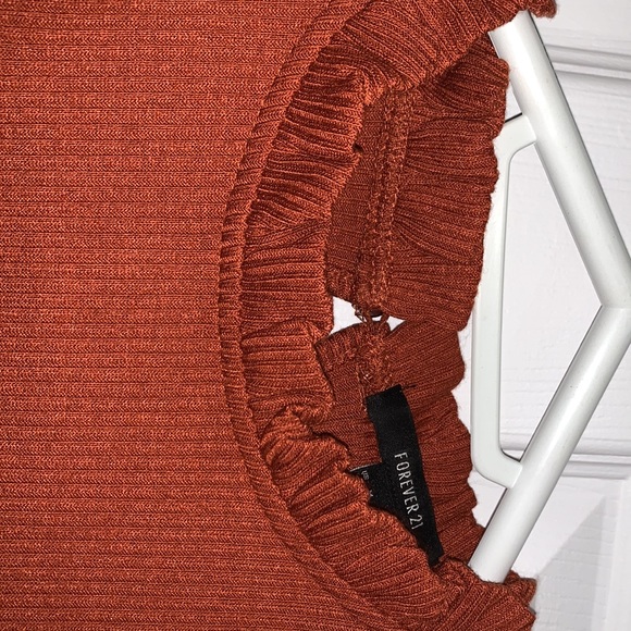 Ruffled mock orange turtle neck - Picture 3 of 3